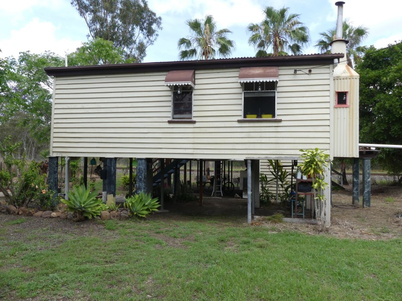 31 Railway Lane, Avondale QLD 4670