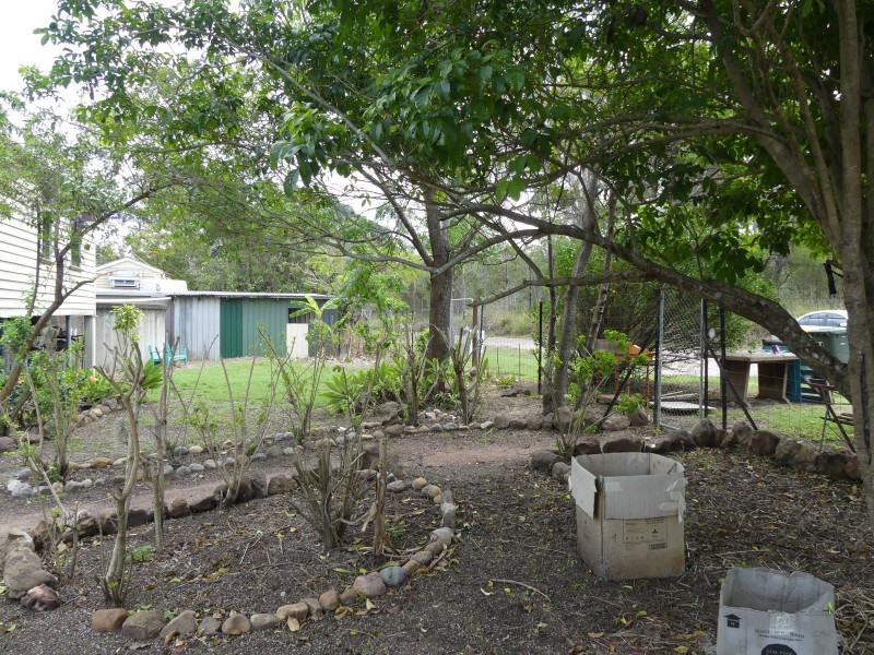 31 Railway Lane, Avondale QLD 4670