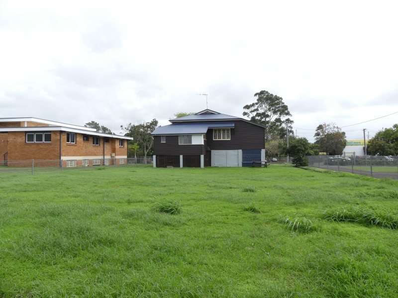 8 Crofton St, Bundaberg Central QLD 4670