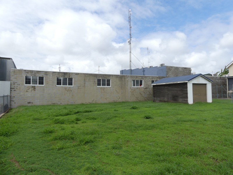 8 Crofton St, Bundaberg Central QLD 4670