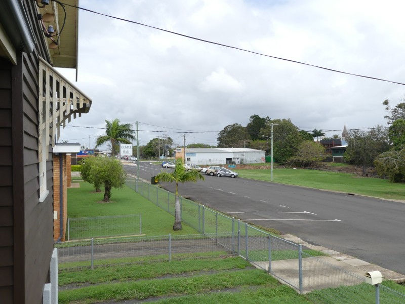 8 Crofton St, Bundaberg Central QLD 4670