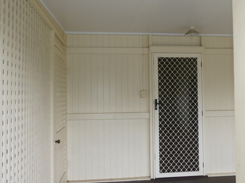 8 Crofton St, Bundaberg Central QLD 4670