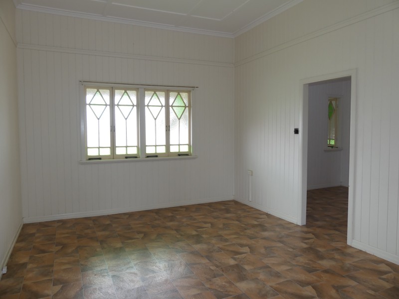 8 Crofton St, Bundaberg Central QLD 4670