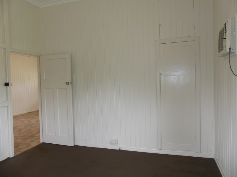 8 Crofton St, Bundaberg Central QLD 4670