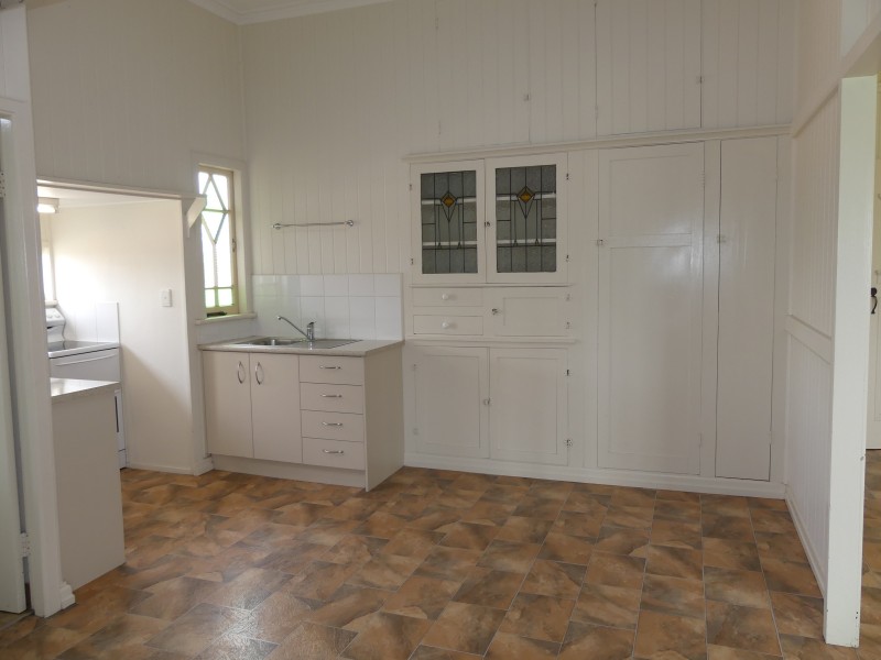 8 Crofton St, Bundaberg Central QLD 4670