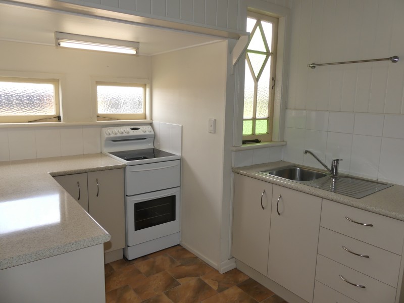 8 Crofton St, Bundaberg Central QLD 4670