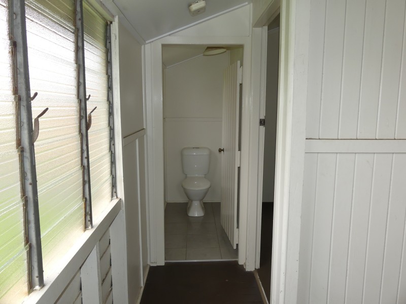 8 Crofton St, Bundaberg Central QLD 4670