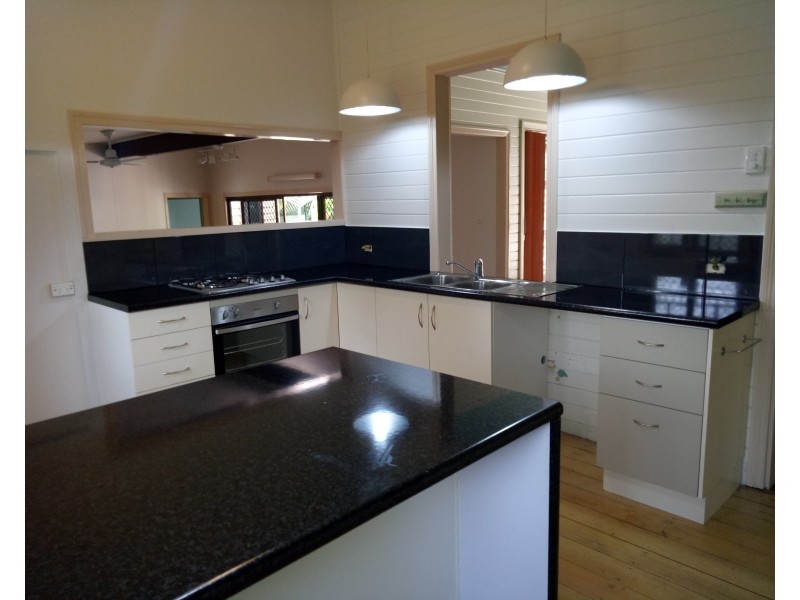 25 Pitt St, Bundaberg South QLD 4670