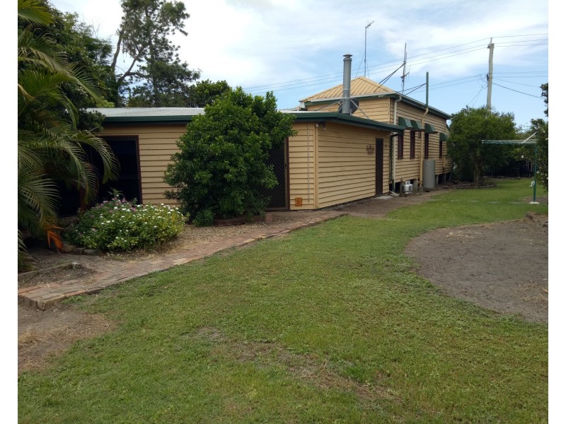 25 Pitt St, Bundaberg South QLD 4670