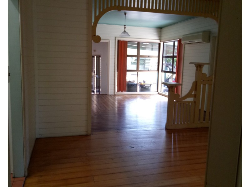 25 Pitt St, Bundaberg South QLD 4670