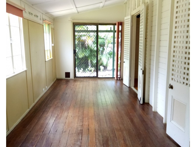 25 Pitt St, Bundaberg South QLD 4670