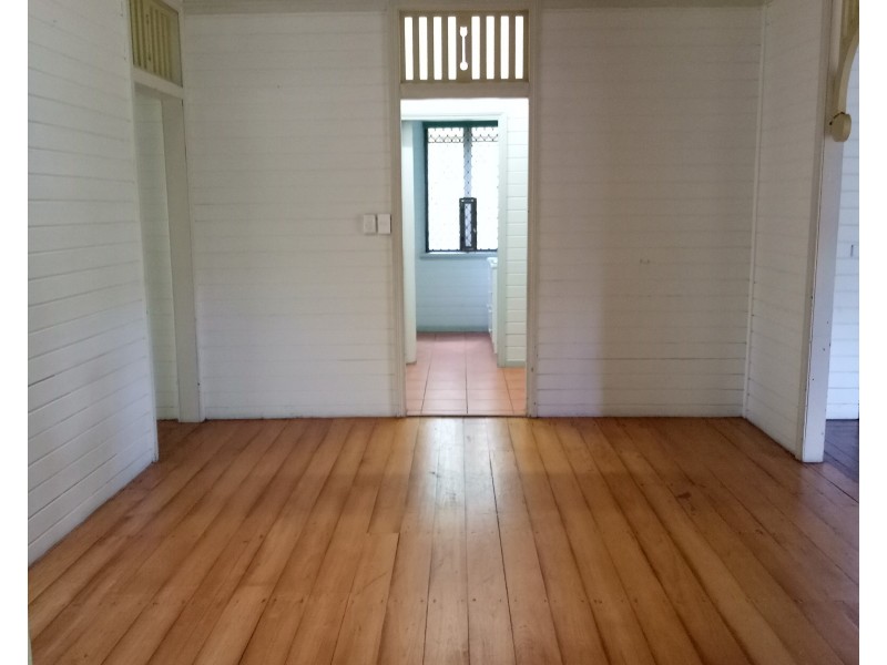 25 Pitt St, Bundaberg South QLD 4670