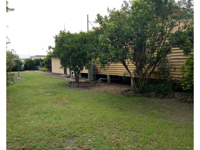 25 Pitt St, Bundaberg South QLD 4670