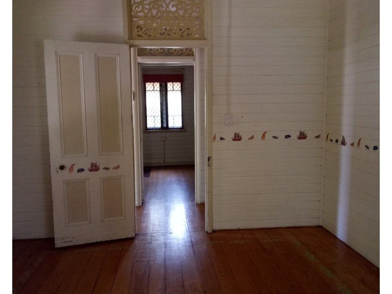 25 Pitt St, Bundaberg South QLD 4670