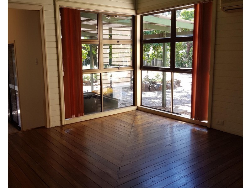 25 Pitt St, Bundaberg South QLD 4670