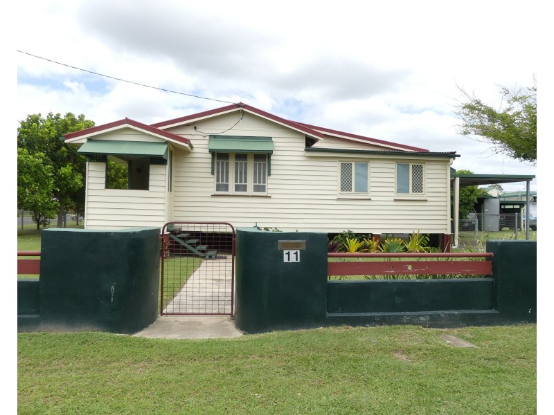 11 Blamey St, Avenell Heights QLD 4670