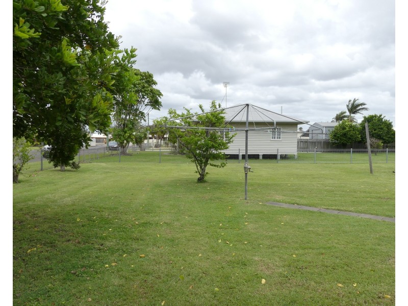 11 Blamey St, Avenell Heights QLD 4670