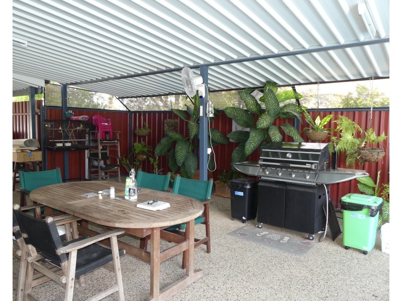 100 Boundary St, Walkervale QLD 4670