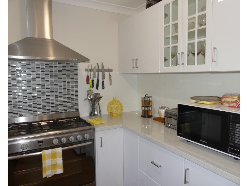 100 Boundary St, Walkervale QLD 4670