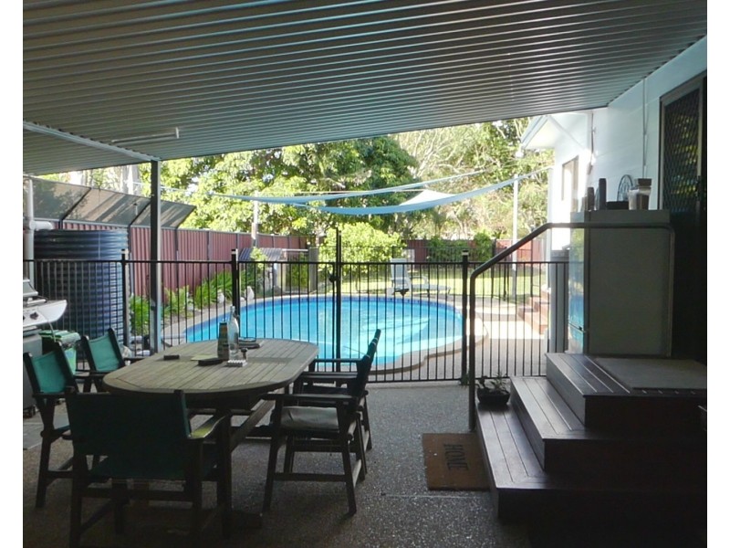 100 Boundary St, Walkervale QLD 4670