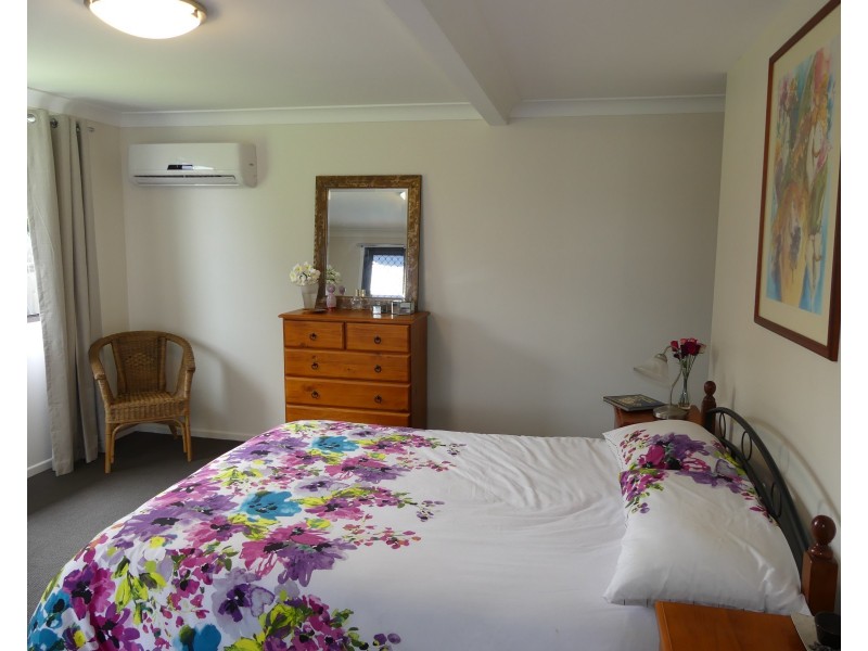 100 Boundary St, Walkervale QLD 4670