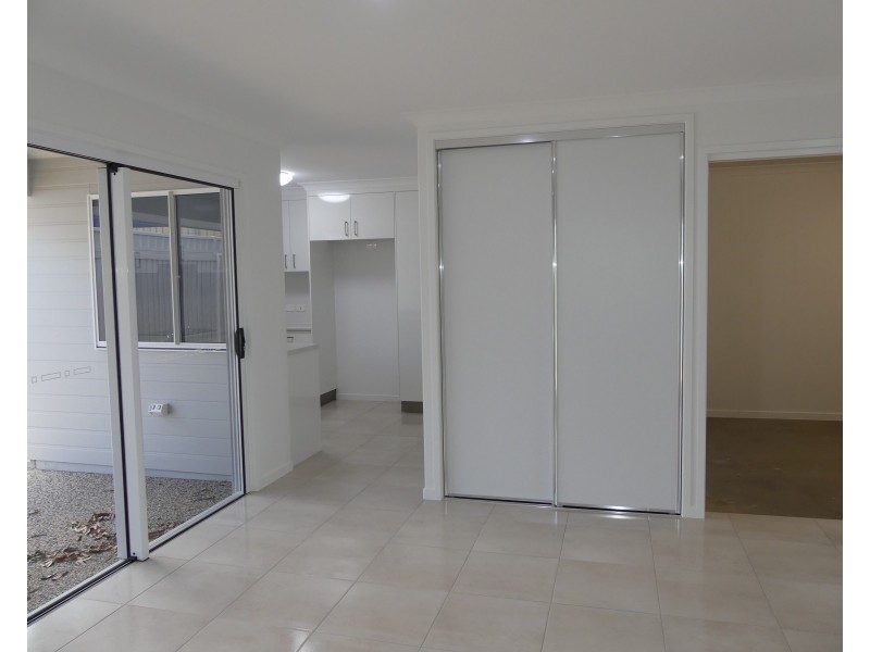 1, 2, 8/36 Takalvan St, Svensson Heights QLD 4670