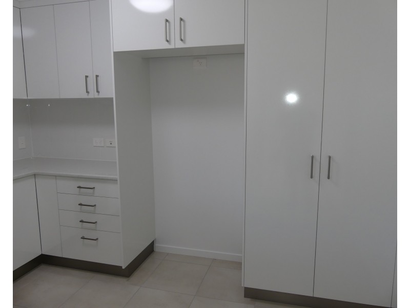 1, 2, 8/36 Takalvan St, Svensson Heights QLD 4670