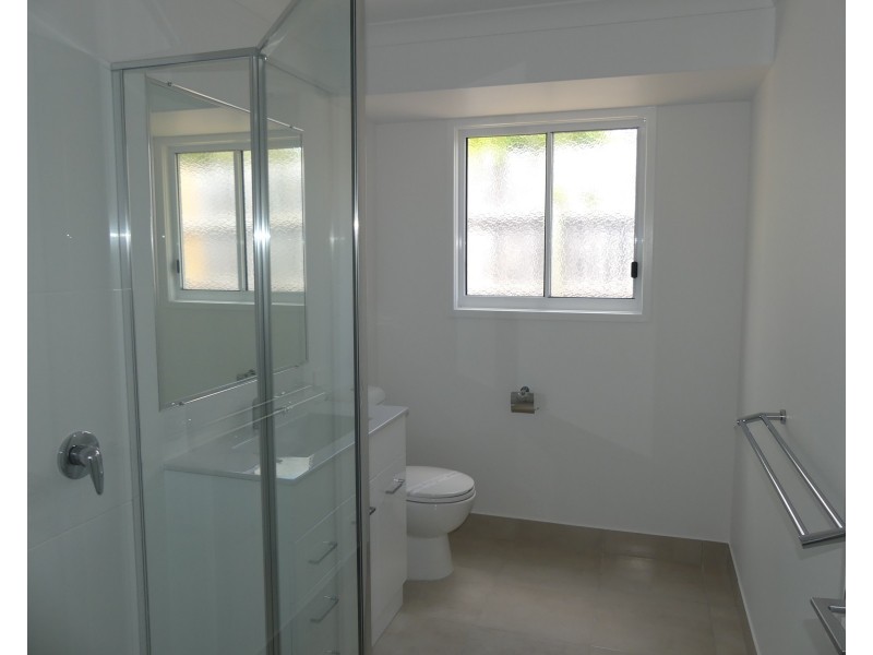 1, 2, 8/36 Takalvan St, Svensson Heights QLD 4670