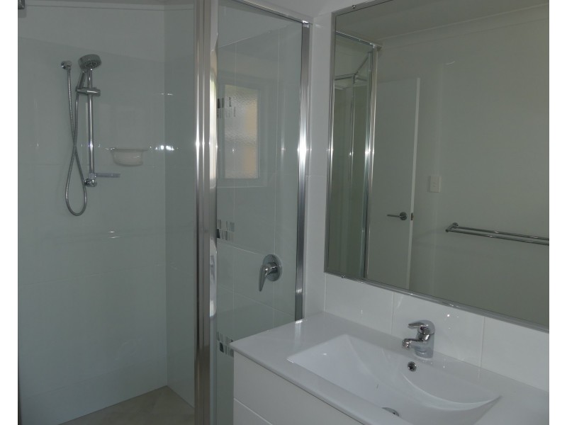 1, 2, 8/36 Takalvan St, Svensson Heights QLD 4670