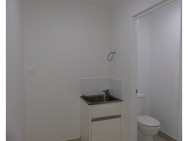 1, 2, 8/36 Takalvan St, Svensson Heights QLD 4670
