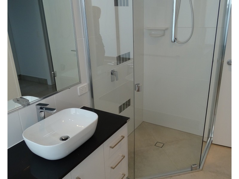 42 Palermo Ave, Ashfield QLD 4670