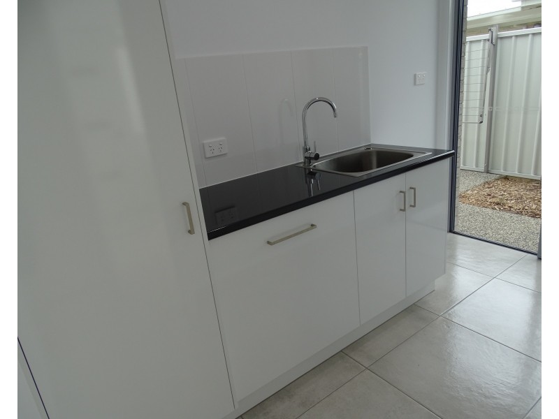 42 Palermo Ave, Ashfield QLD 4670