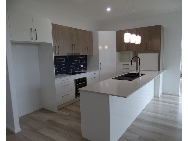 6 Beachside Circuit, Bargara QLD 4670