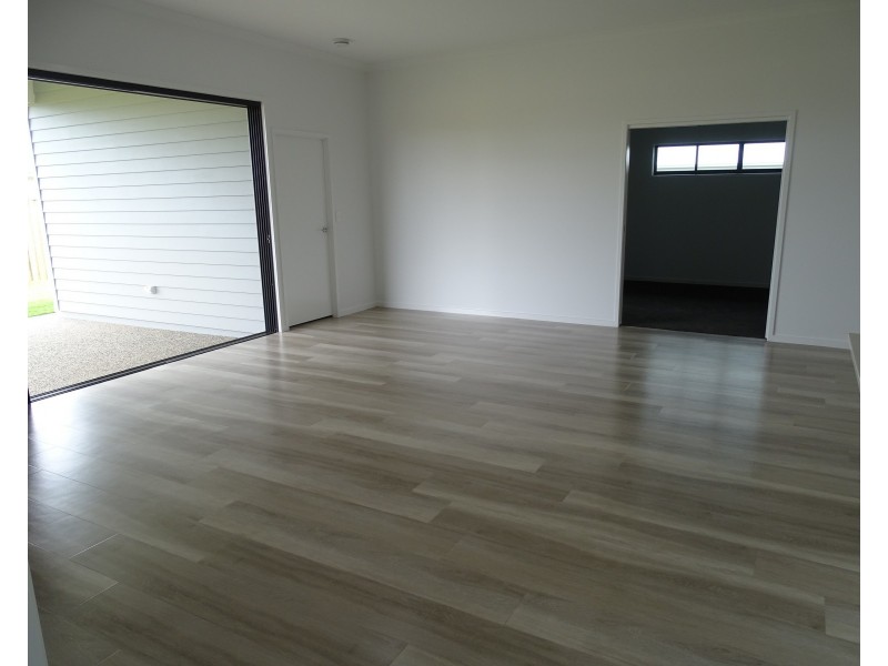 6 Beachside Circuit, Bargara QLD 4670