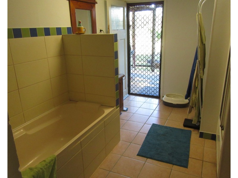 1209 Gin Gin Rd, Sharon QLD 4670