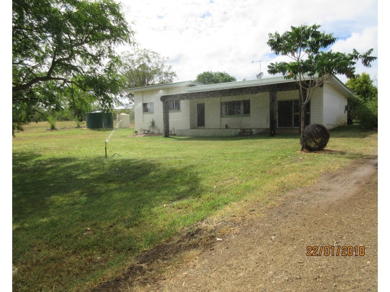 212 Normans Rd, Splinter Creek QLD 4630