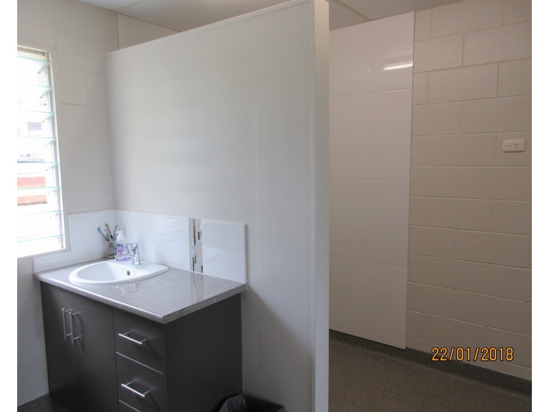 212 Normans Rd, Splinter Creek QLD 4630