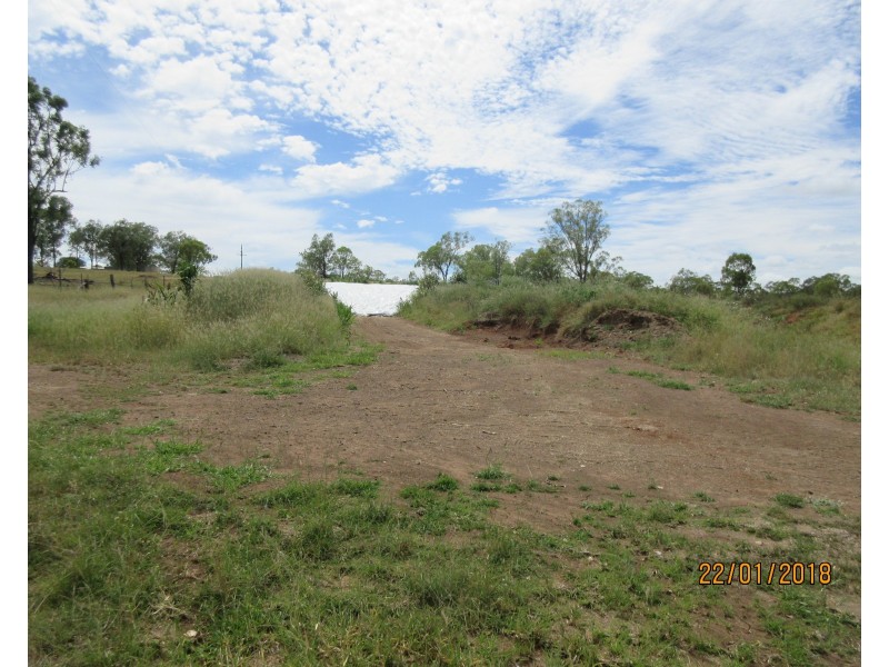 212 Normans Rd, Splinter Creek QLD 4630