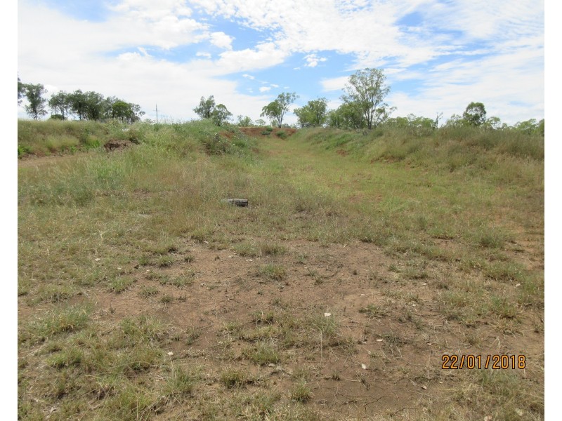 212 Normans Rd, Splinter Creek QLD 4630