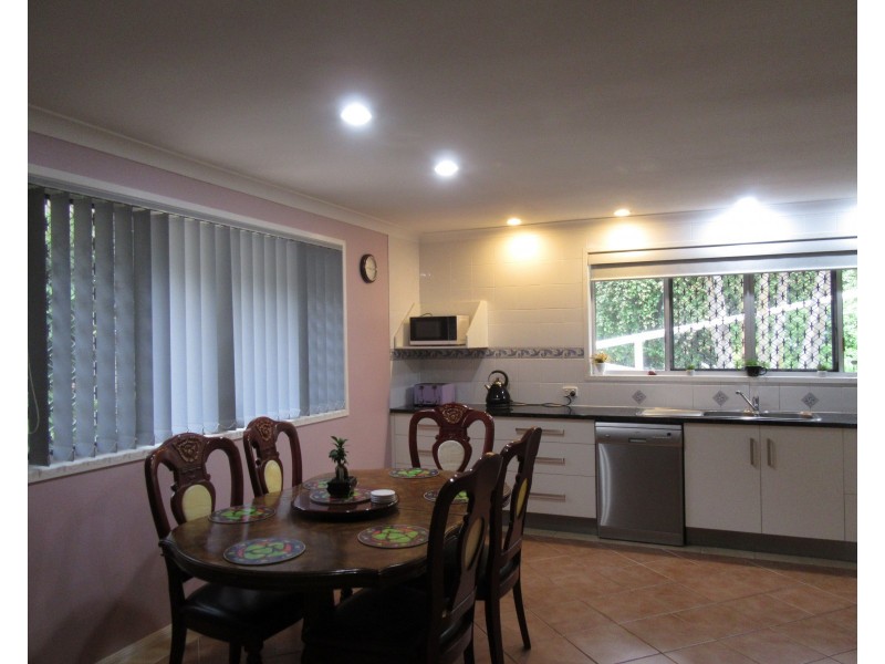 Sharon QLD 4670
