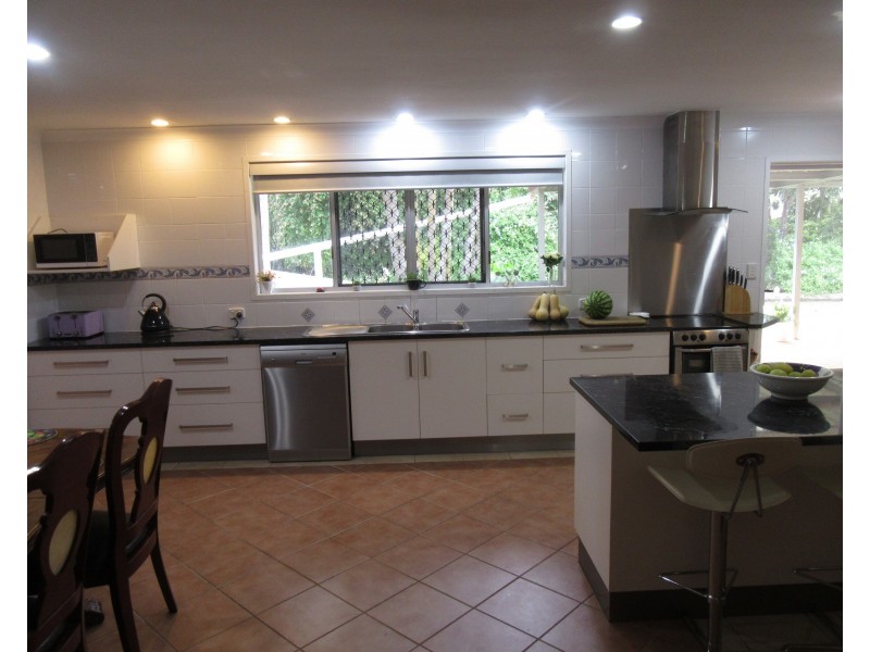 Sharon QLD 4670