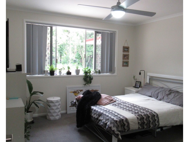 Sharon QLD 4670