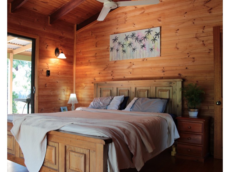 155 Kalbar Rd, South Kolan QLD 4670