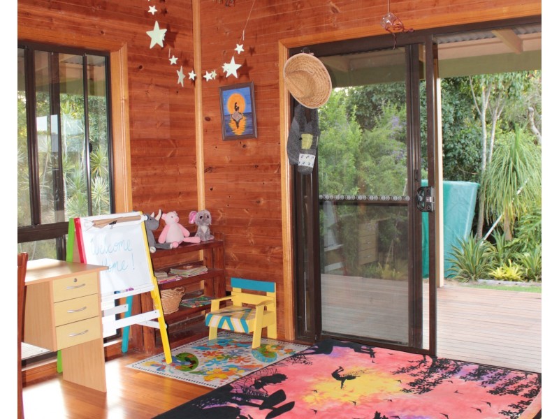 155 Kalbar Rd, South Kolan QLD 4670