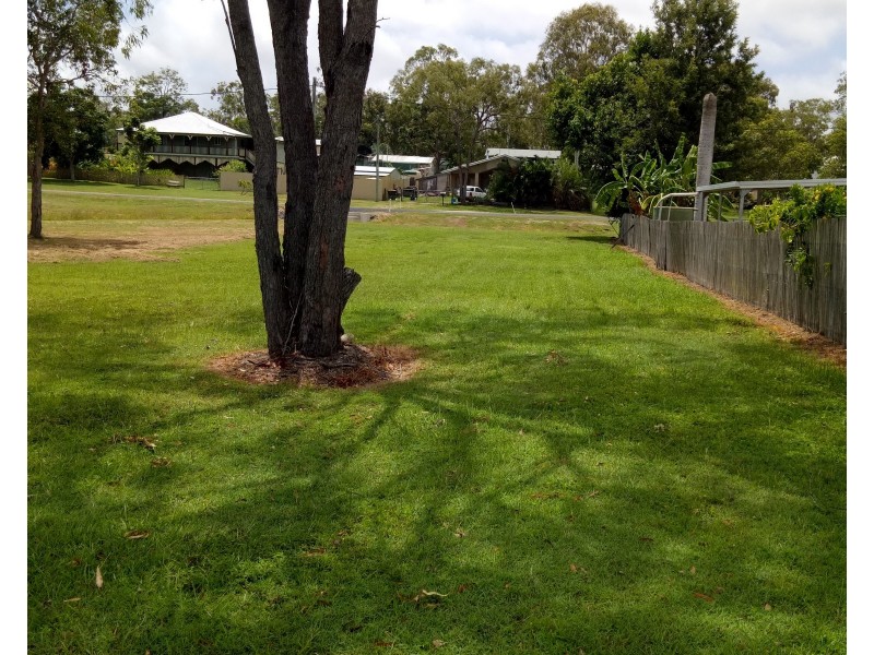 11 Musgrave St, Avondale QLD 4670