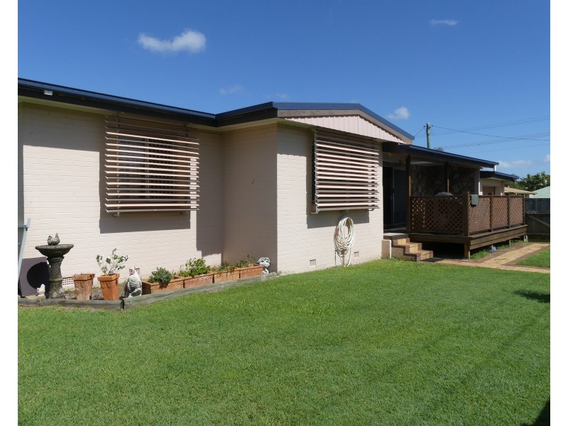 1 Loney St, Avenell Heights QLD 4670