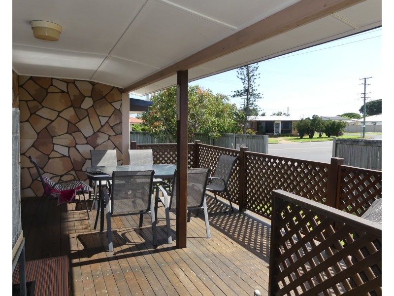 1 Loney St, Avenell Heights QLD 4670