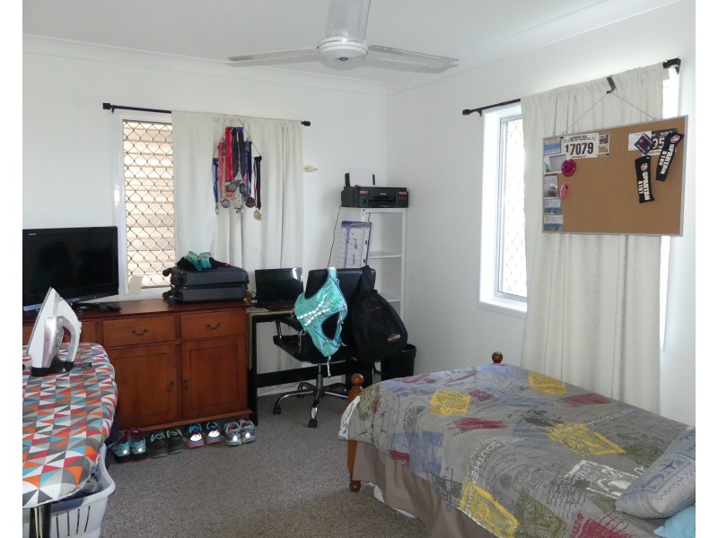 1 Loney St, Avenell Heights QLD 4670
