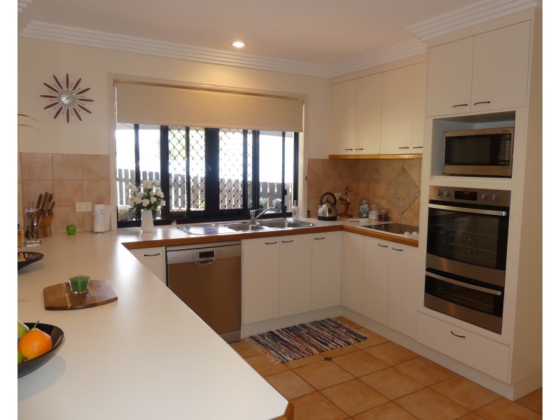 32 Cocas Dr, Avoca QLD 4670