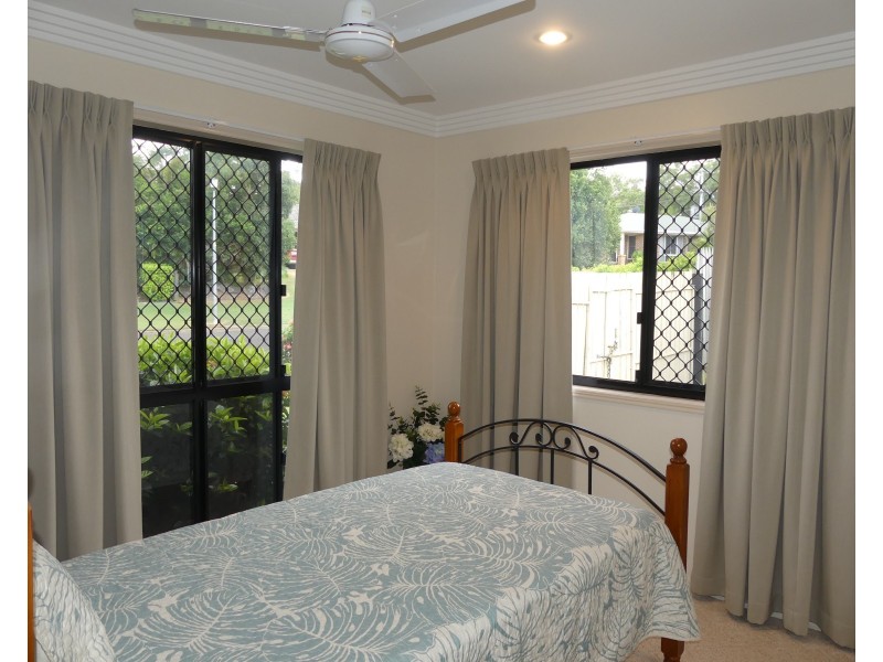 32 Cocas Dr, Avoca QLD 4670